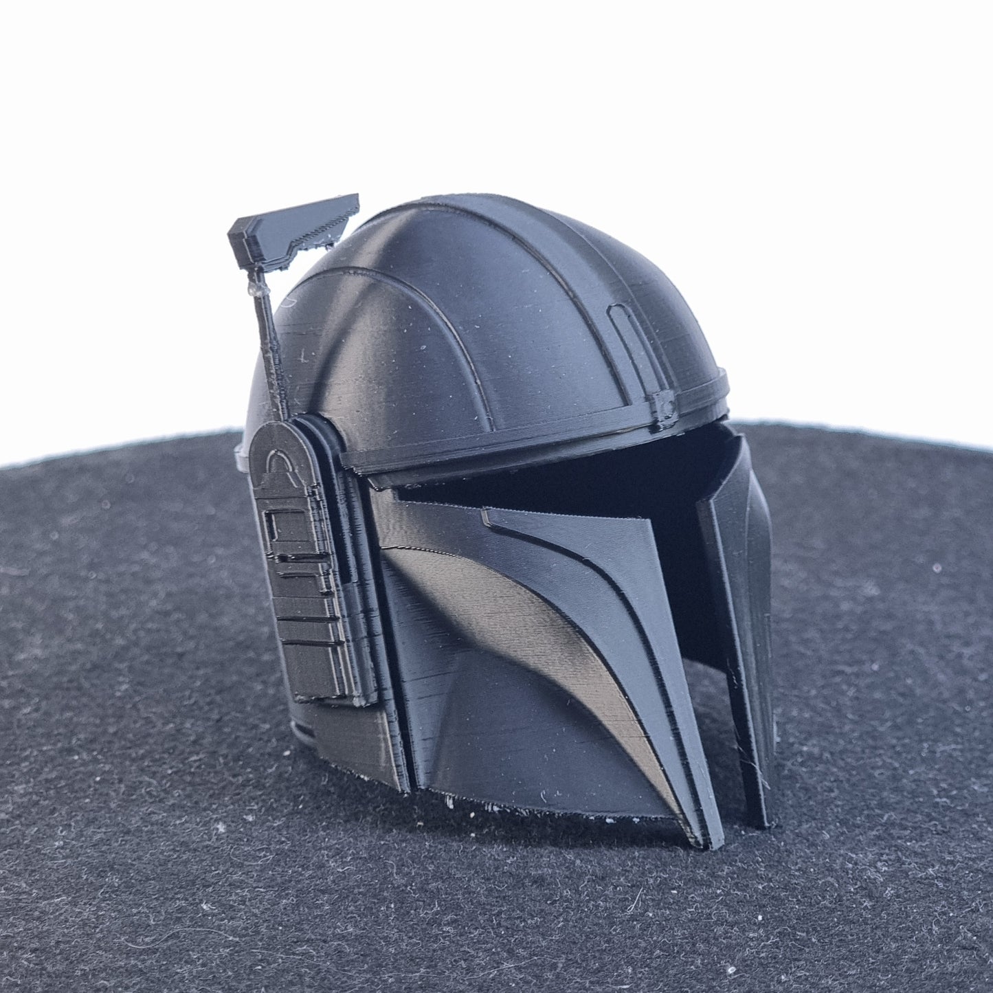 Mandalorian Helmet "The Most Infamous Bounty Hunter"
