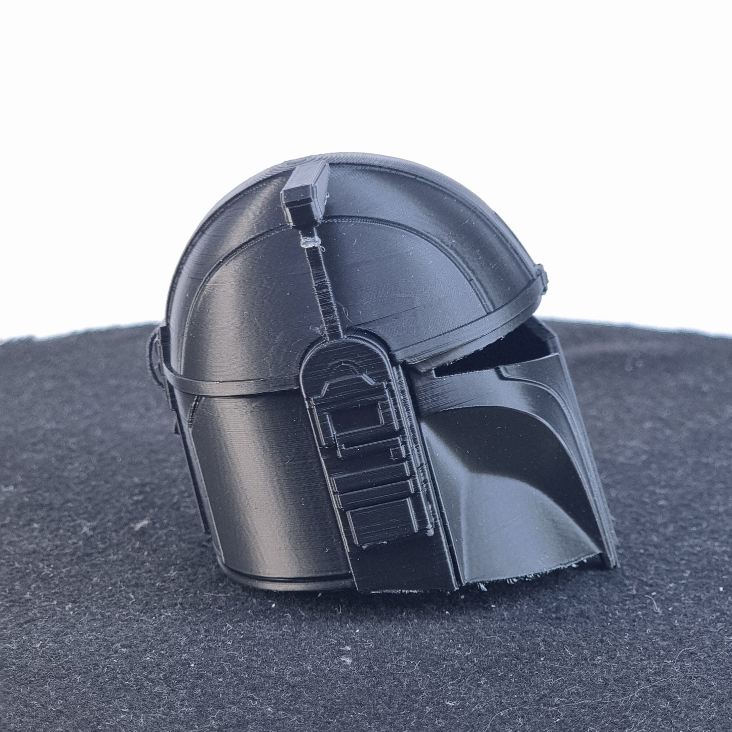 Mandalorian Helmet "The Most Infamous Bounty Hunter"