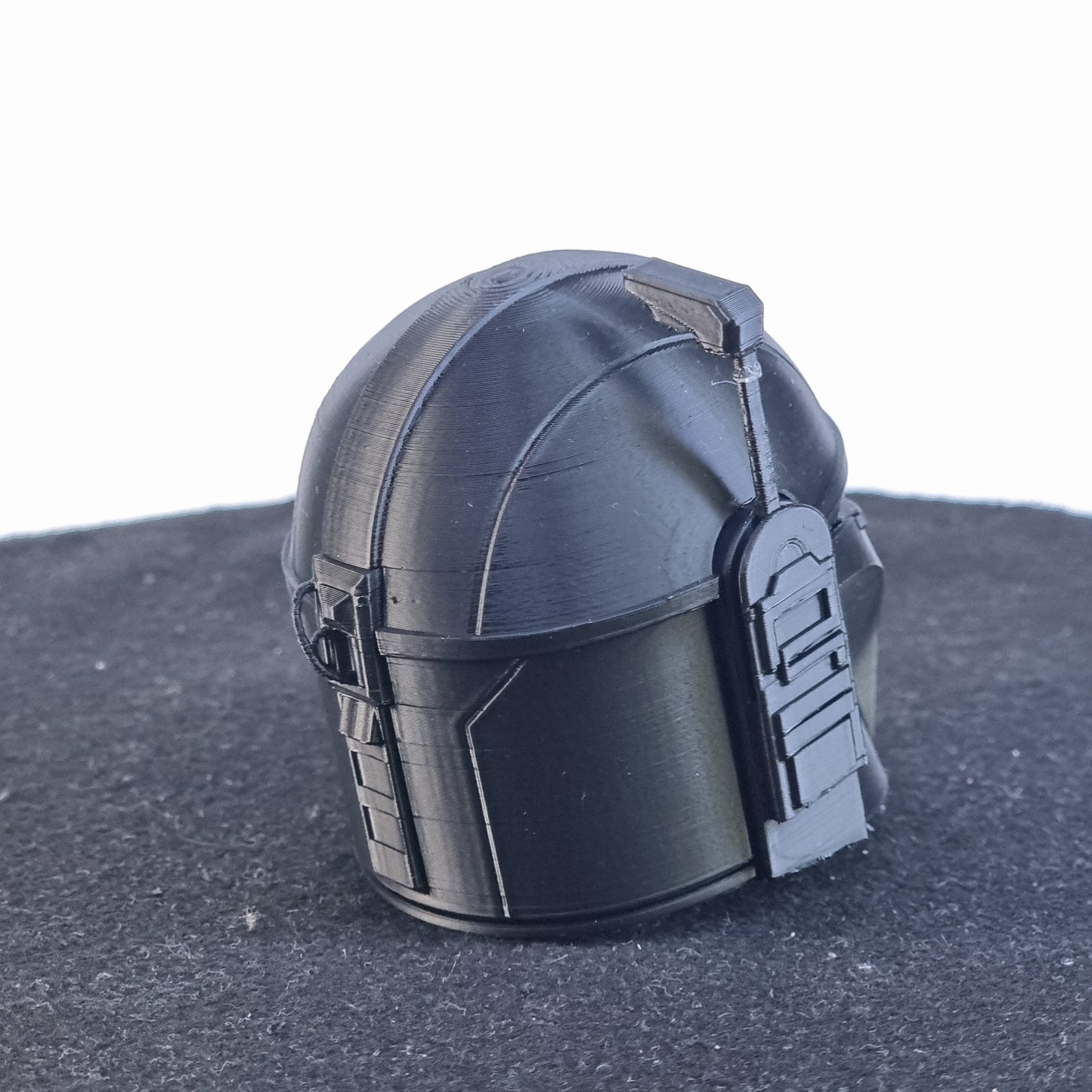 Mandalorian Helmet "The Most Infamous Bounty Hunter"