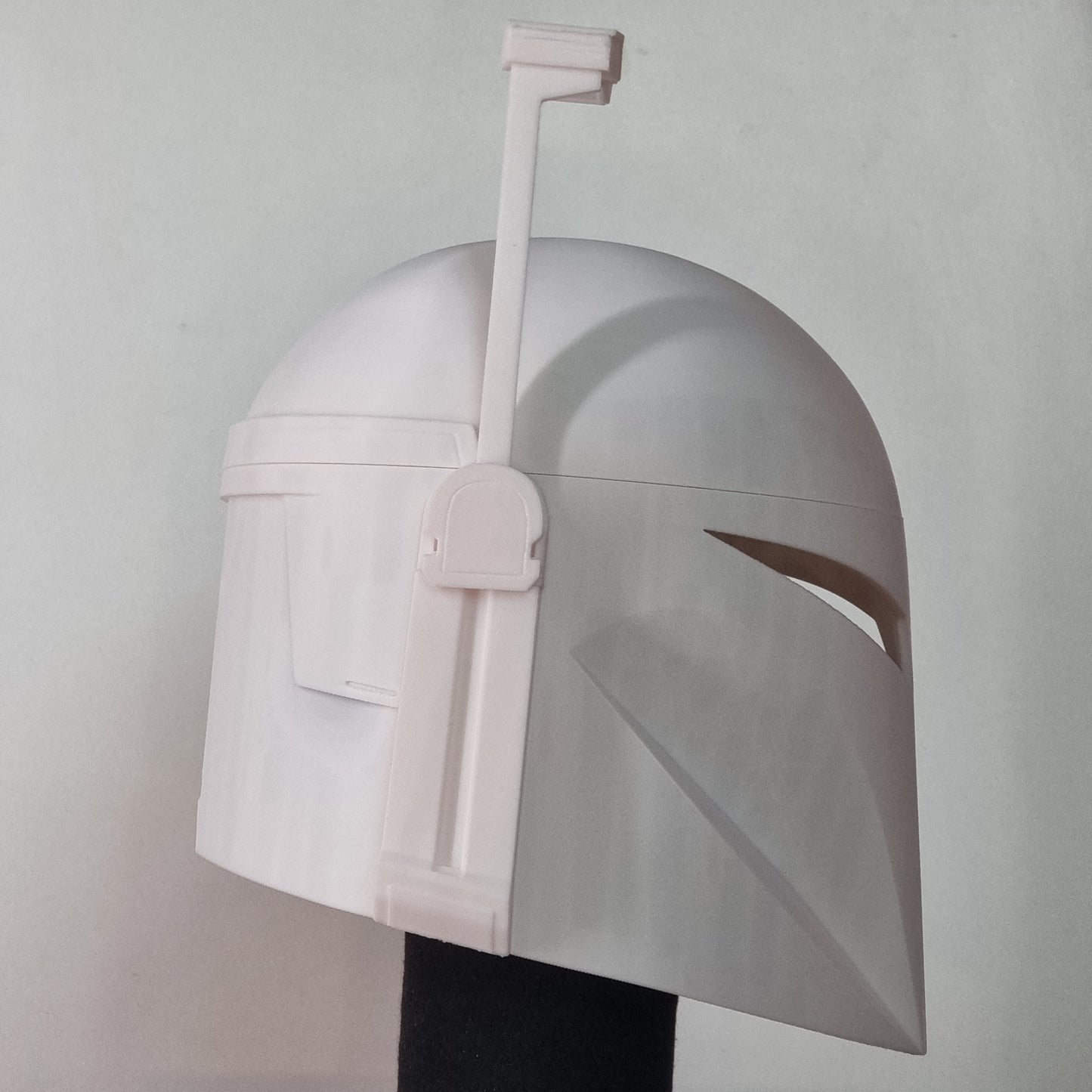 Mandalorian Helmet "Covert Female"