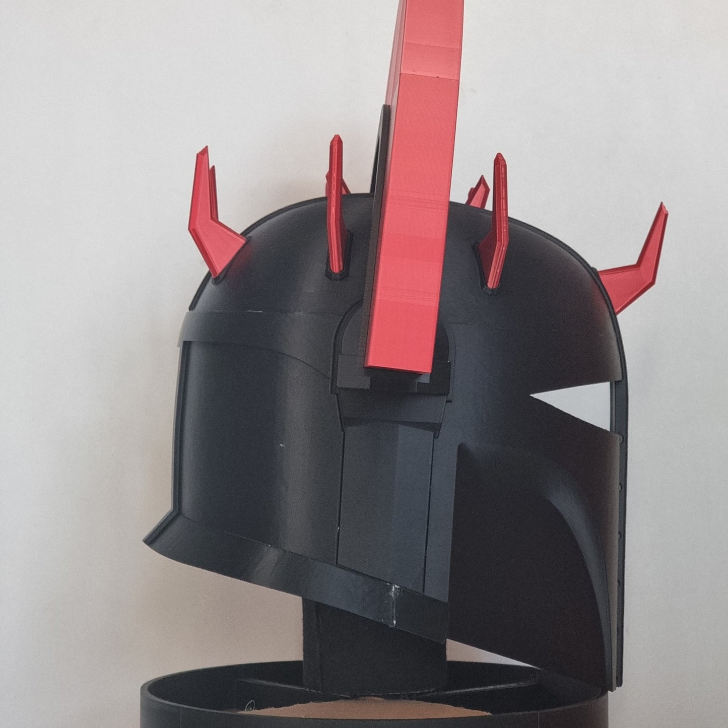 Mandalorian Helmet "Tool Cabinete"